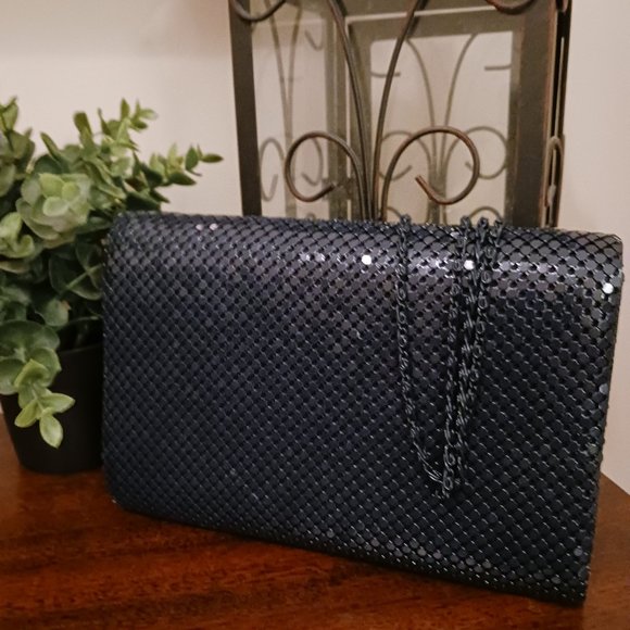Vintage Navy Blue Mesh Metal Purse - Picture 4 of 6